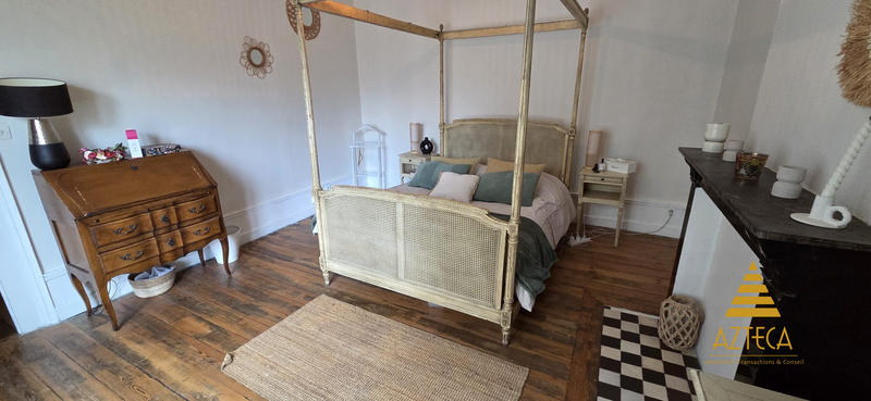 Maison - 158 m² - 9 pièces