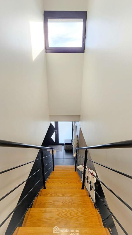 Villa - 165 m² - 8 pièces