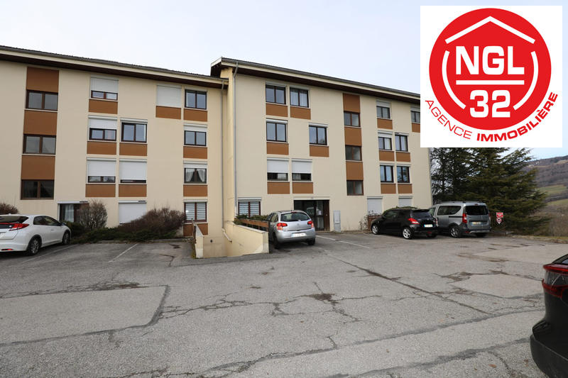 Appartement - 80 m² - 4 pièces