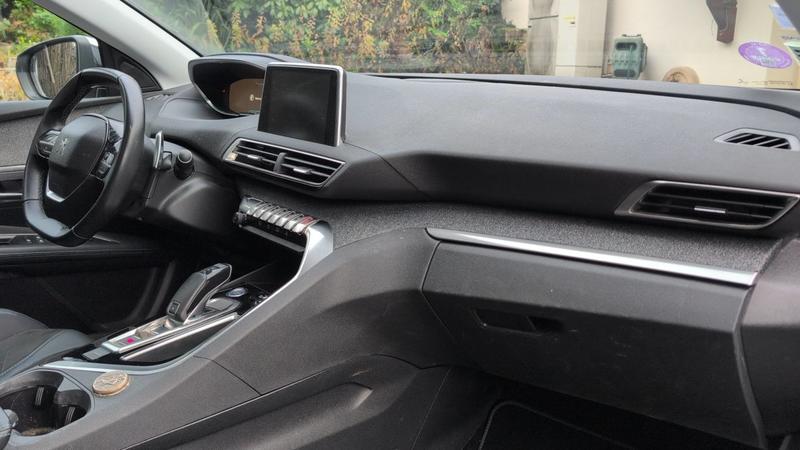 Peugeot 3008 II 1.2 PureTech 130 Eat6 Crossway - Entretien constructeur Toit ouvrant