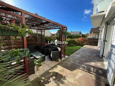 Maison traditionnelle - 145 m² - 7 pièces