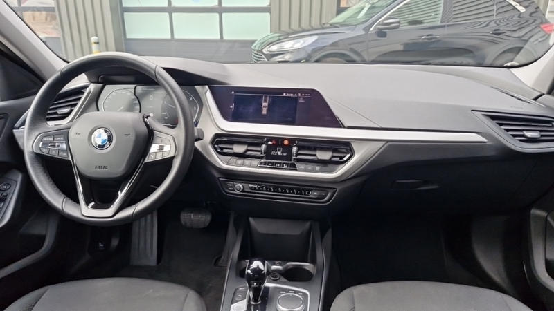 Bmw Série 1 F40 116d 116 Ch Dkg7