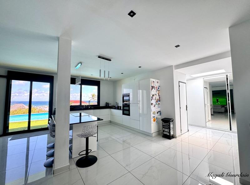 Propriété - 180 m² - 6 pièces