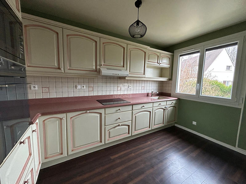 Maison - 120 m² - 6 pièces