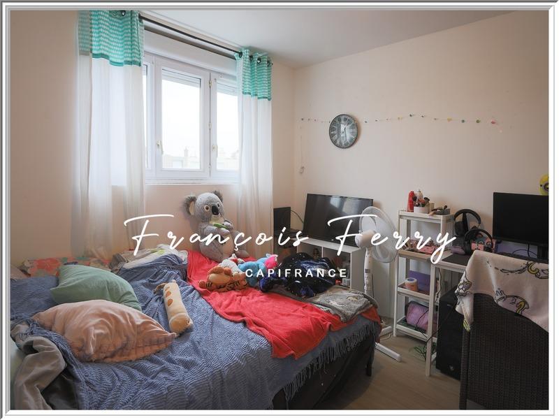 Maison de ville - 85 m² - 5 pièces