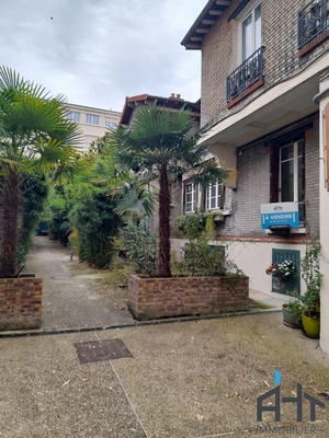 Bureau - 44 m² - 2 pièces