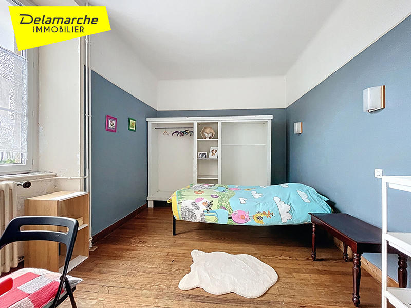 Maison - 223 m² - 10 pièces