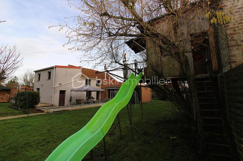 Maison - 135 m² - 6 pièces