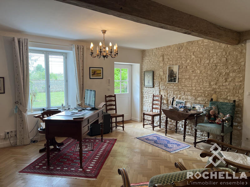 Maison - 244 m² - 8 pièces