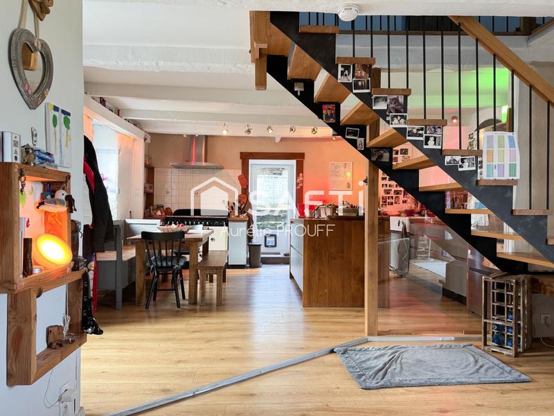 Maison - 200 m² - 7 pièces