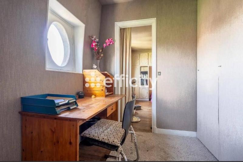 Maison - 176 m² - 7 pièces