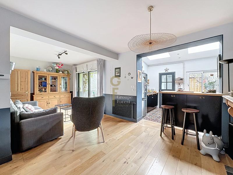 Maison - 170 m² - 8 pièces