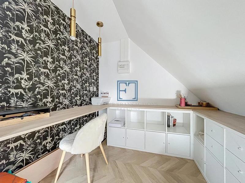 Maison - 157 m² - 7 pièces