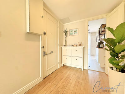 Appartement - 99 m² - 5 pièces