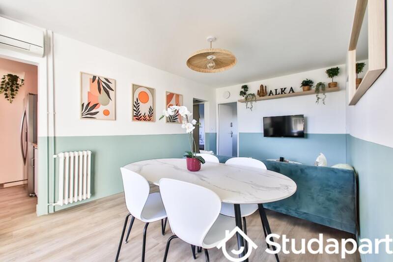 Chambre - 10 m² - 1 pièce