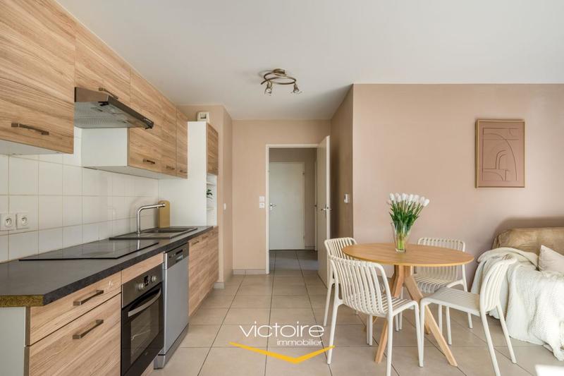 Appartement - 84 m² - 4 pièces