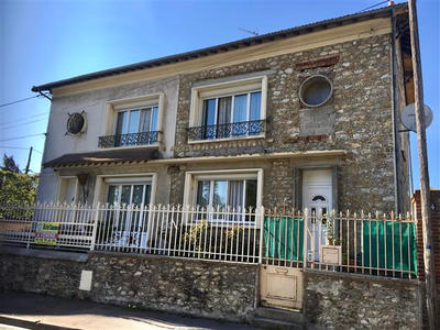 Maison - 170 m² - 6 pièces