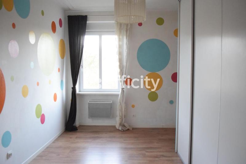 Appartement - 99 m² - 4 pièces