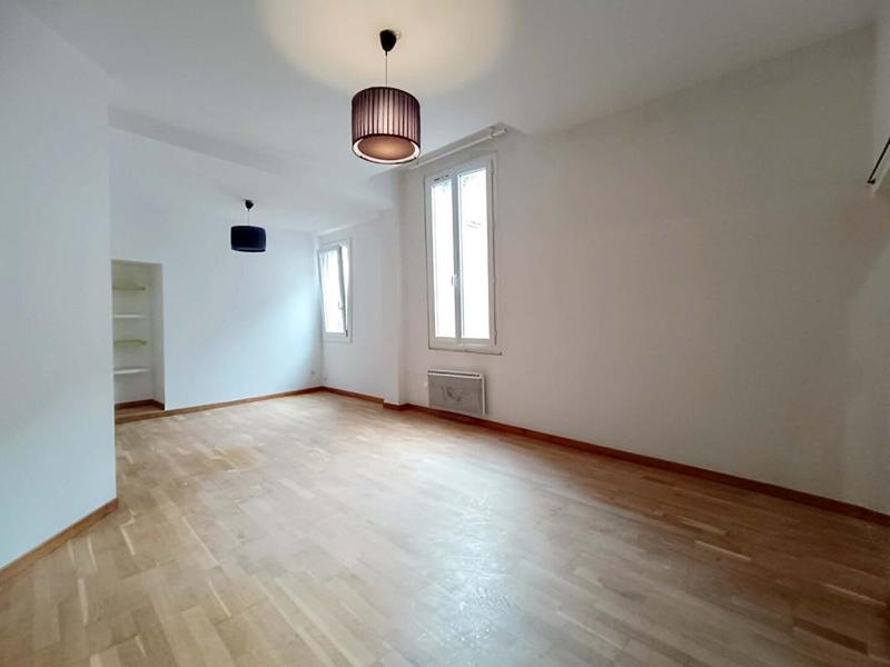 Maison - 170 m² - 5 pièces