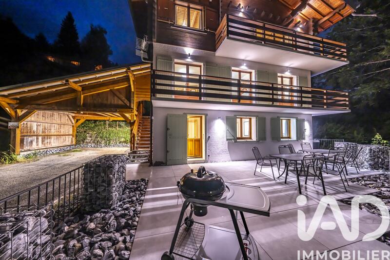 Appartement - 168 m² - 9 pièces