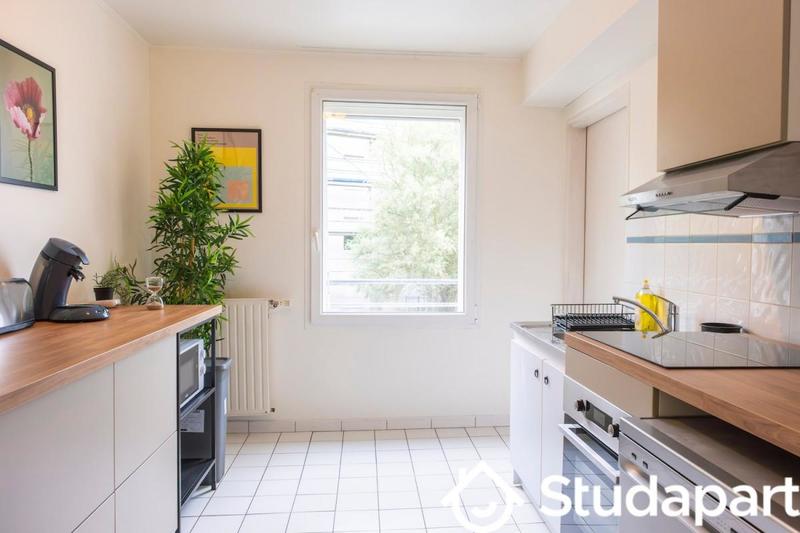 Chambre - 9 m² - 1 pièce