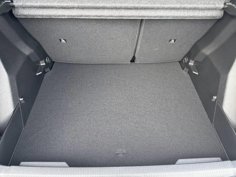 Peugeot 2008 Hybrid 145 e-Dcs6 Style