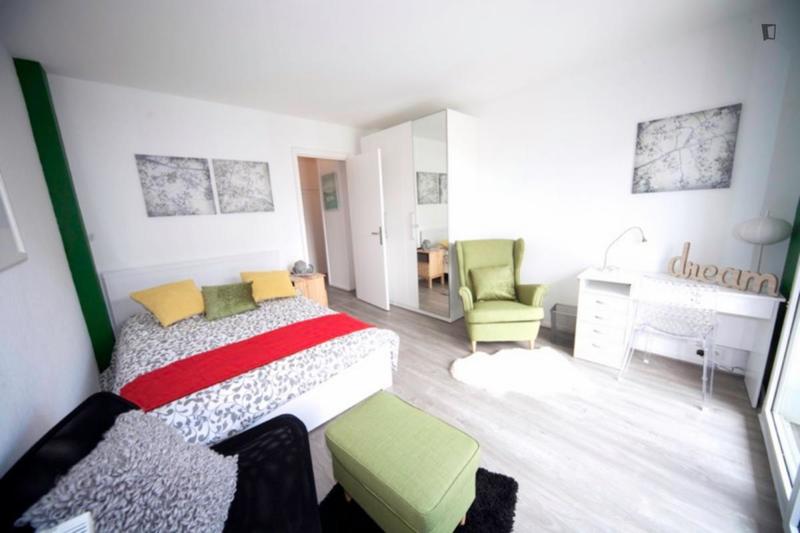 Chambre - 16 m² - 4 pièces