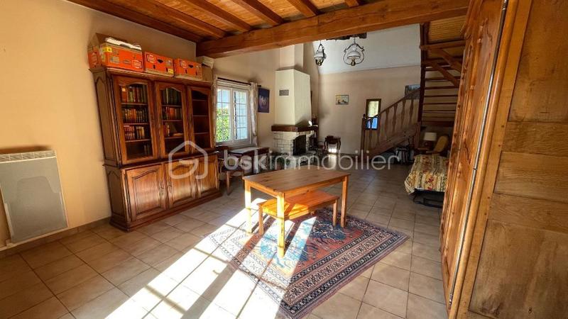 Propriété - 167 m² - 6 pièces