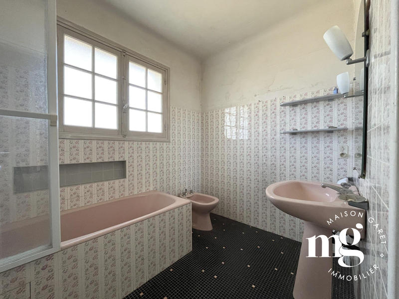 Maison ancienne - 250 m² - 9 pièces