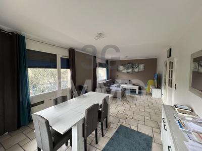 Appartement - 114 m² - 4 pièces