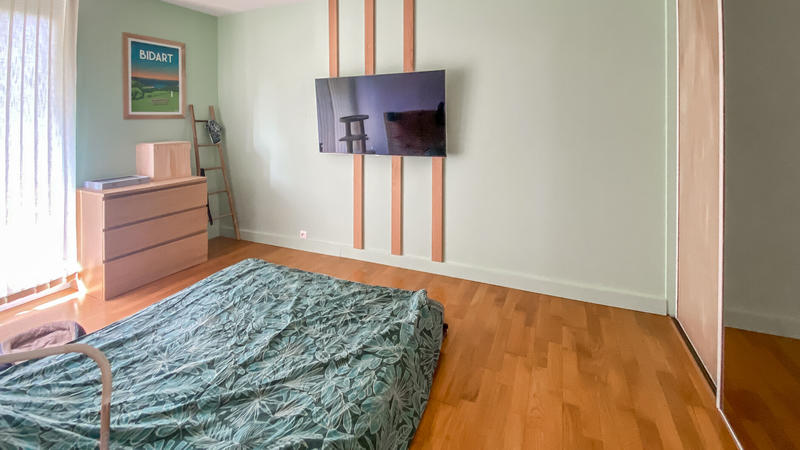 Appartement - 81 m² - 3 pièces