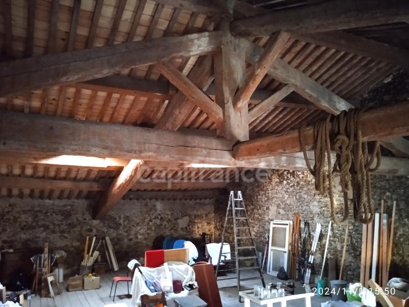 Maison traditionnelle - 197 m² - 8 pièces