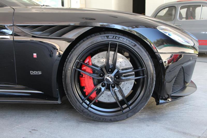 Aston Martin Dbs Superleggera 5.2 V12 725 Edition Tag Heuer