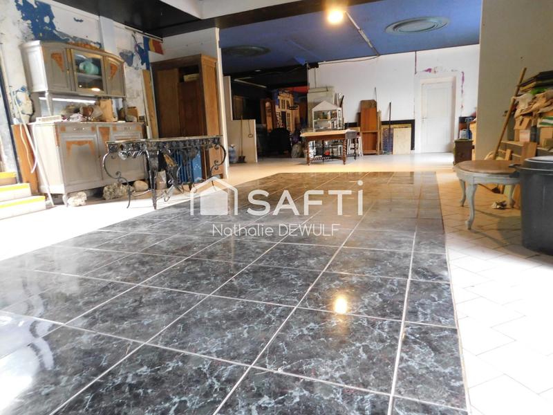 Maison - 340 m² - 8 pièces