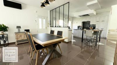 Loft - 149 m² - 7 pièces