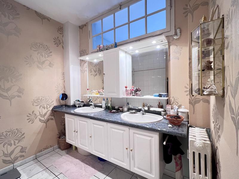 Appartement - 138 m² - 5 pièces