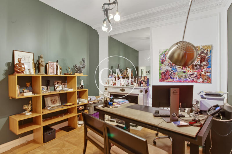 Bureau - 82 m² - 5 pièces