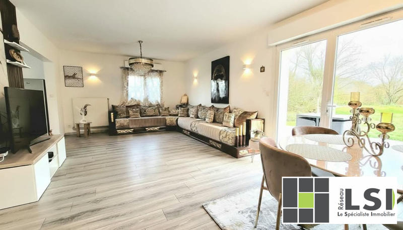 Maison - 122 m² - 9 pièces