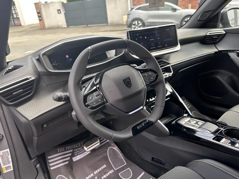 Peugeot 2008 Gt Hybrid 145 e-Dcs6 Drive Assit+
