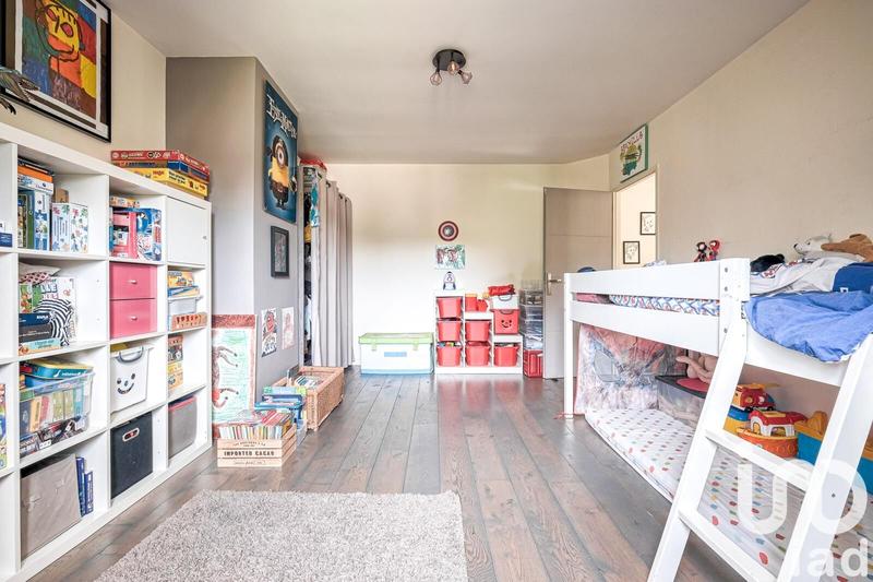 Maison - 180 m² - 8 pièces