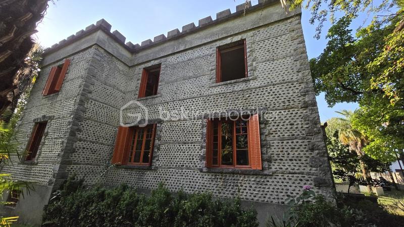 Maison de maîtres - 240 m² - 8 pièces