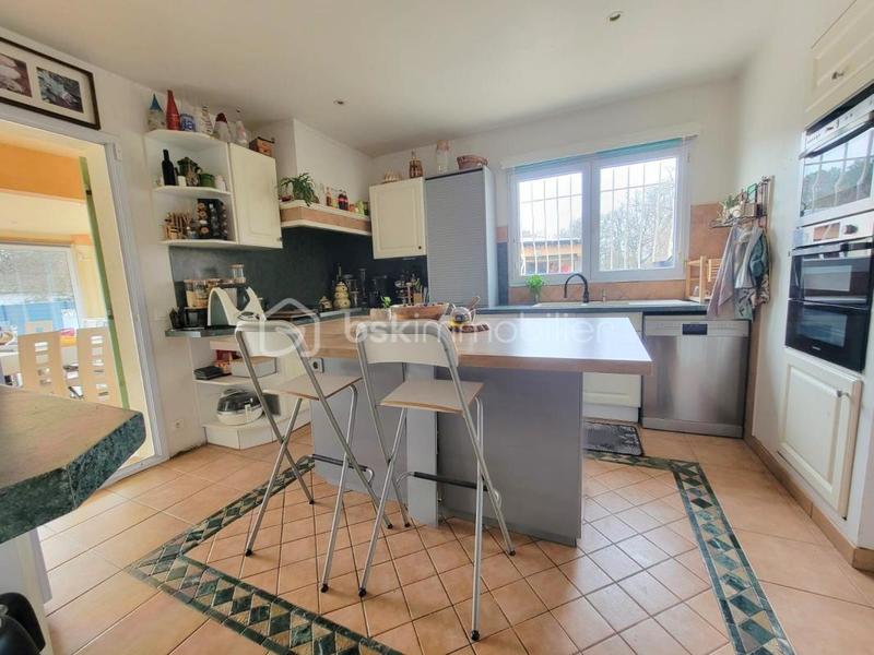 Villa - 240 m² - 8 pièces