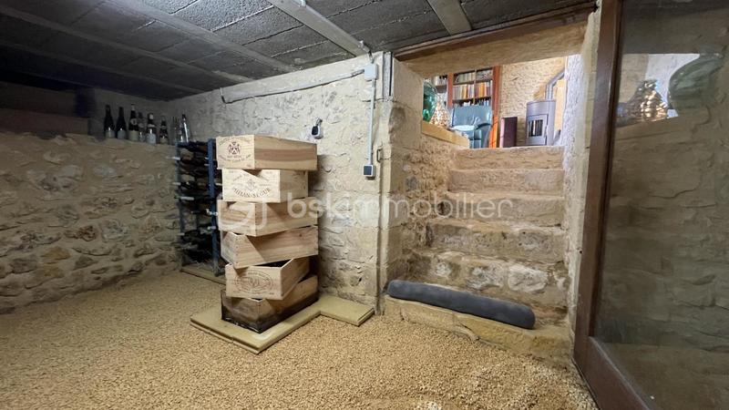 Propriété - 219 m² - 7 pièces