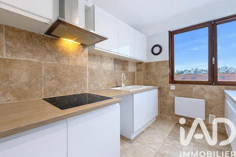 Appartement - 90 m² - 3 pièces