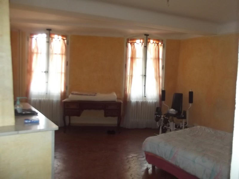 Maison - 220 m² - 8 pièces