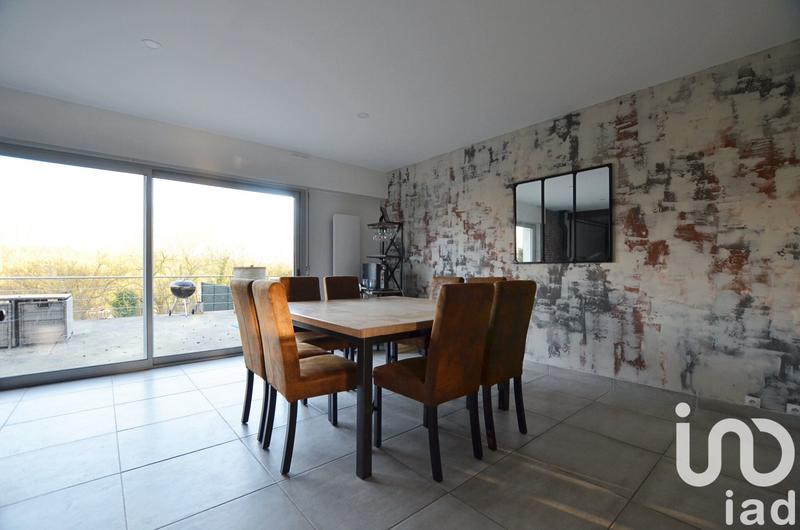 Maison - 174 m² - 7 pièces