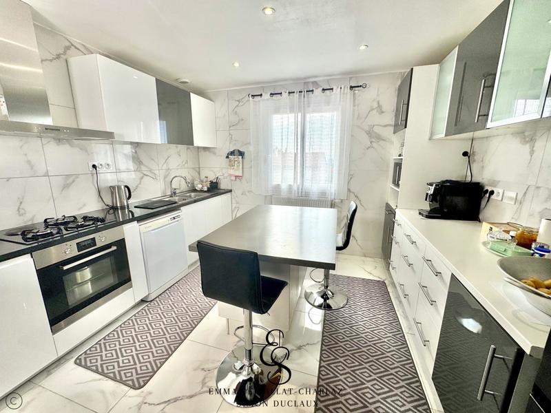 Villa - 120 m² - 7 pièces