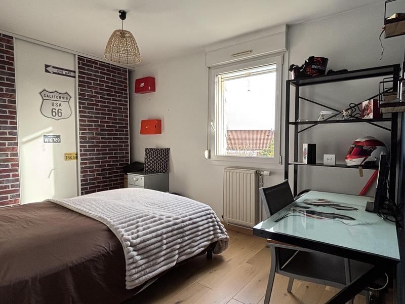 Maison - 200 m² - 7 pièces