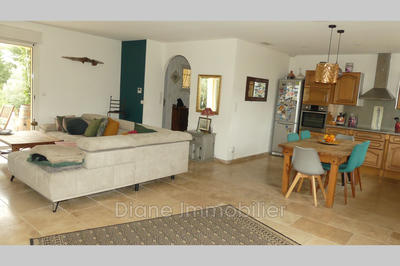 Villa - 160 m² - 6 pièces