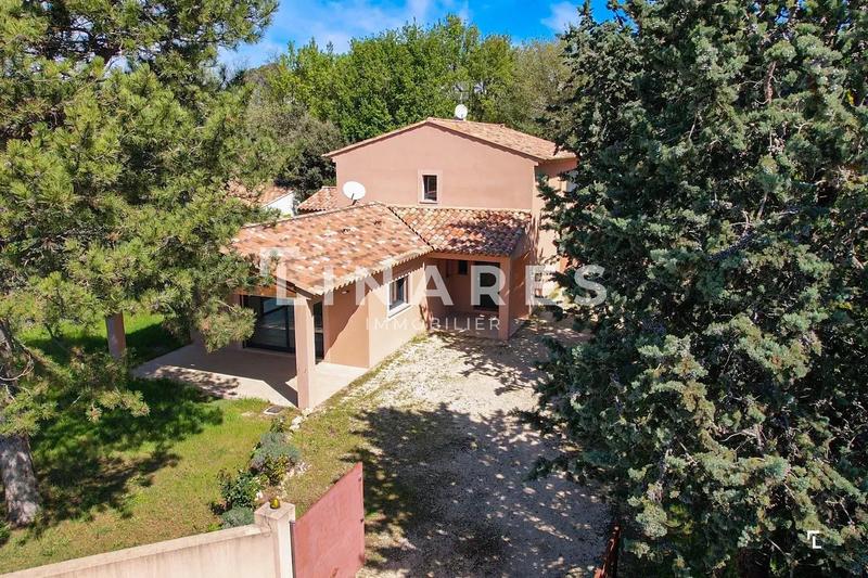 Maison - 185 m² - 5 pièces